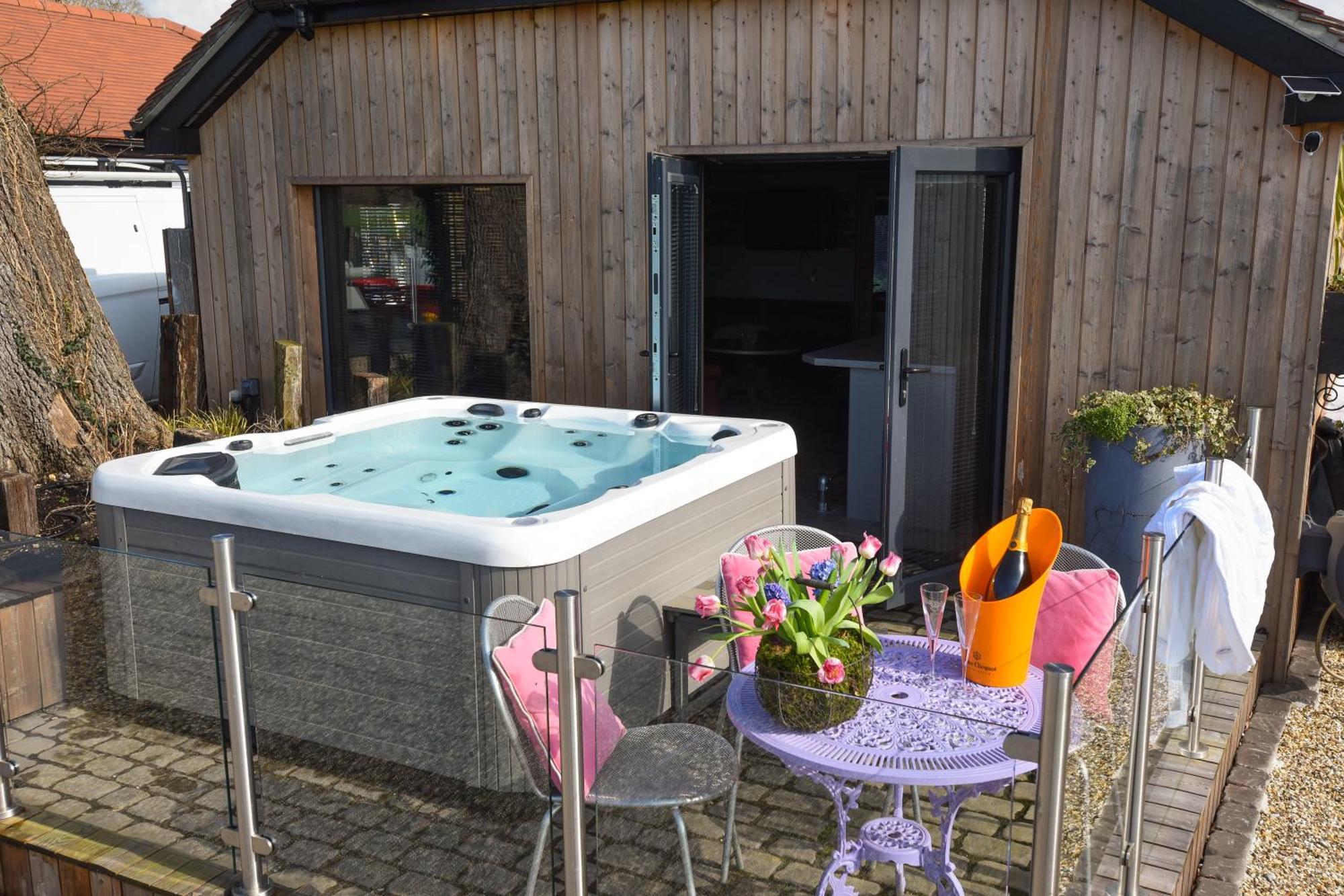 Air Maison - The Cow Shed Wow Factor Countryside Retreat Westbourne  Ngoại thất bức ảnh